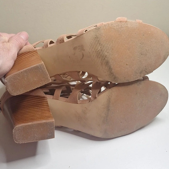 Marc Fisher Blair med. pink stack heel gladiator  style sandals SZ 10m - Picture 8 of 11